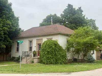 Detached in Brockton