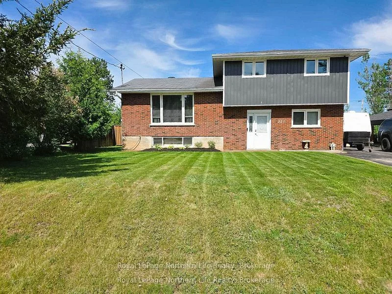 221 Eleventh Street, Mattawa, On P0h 1v0