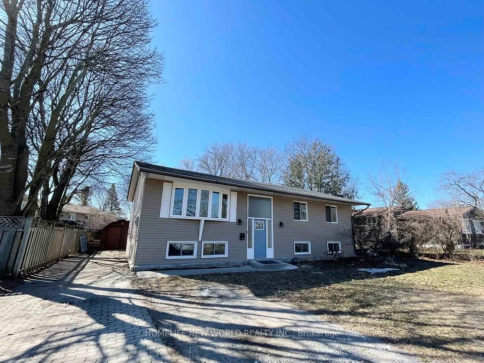 23 Somerset Street, Quinte West, ON K8V 5T7