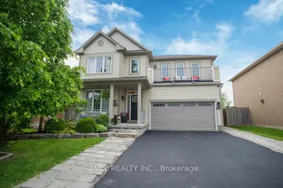 Detached in Brantford