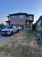 13 Ledgerock Court, Quinte West, ON K8R 1G3