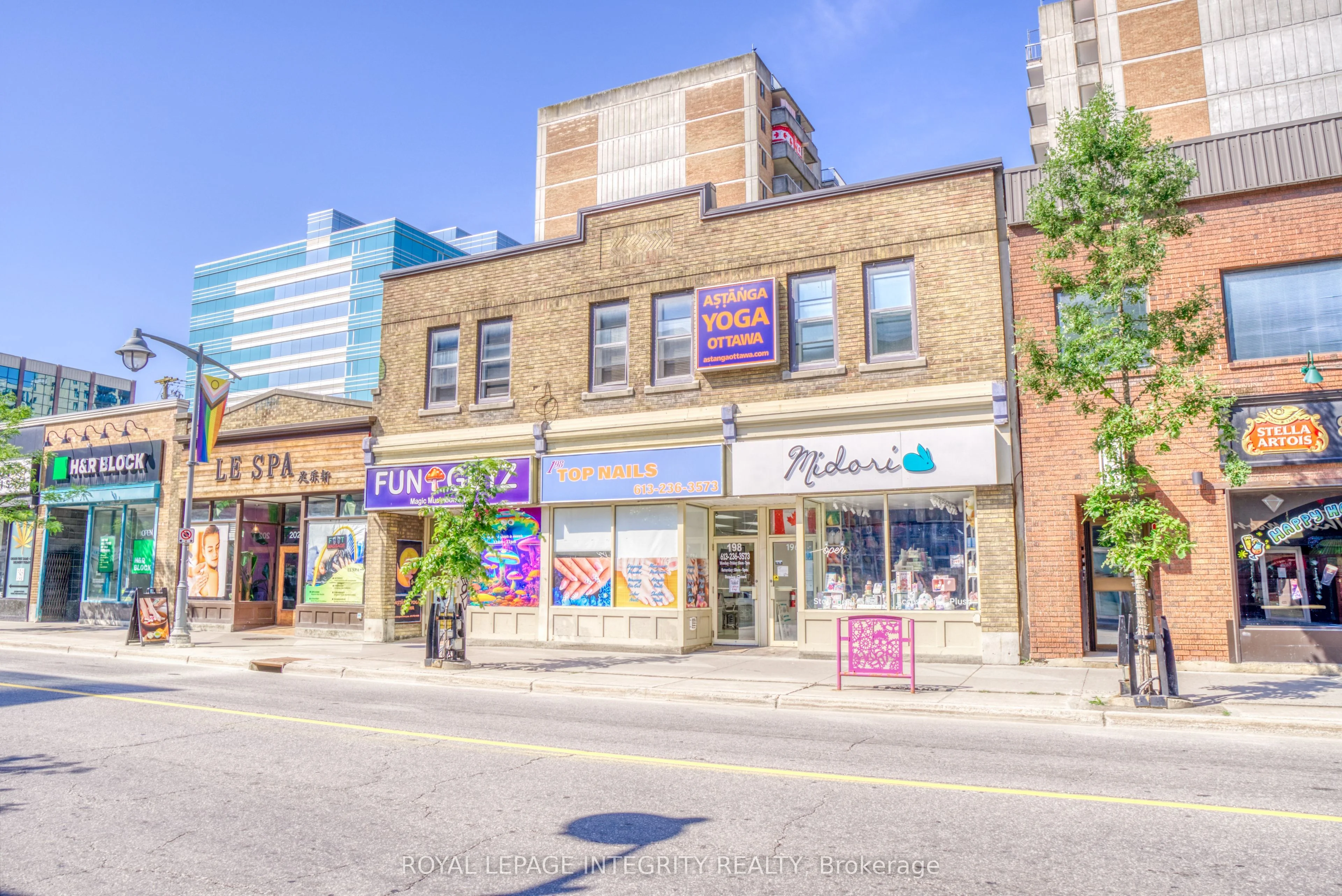 198 Bank Street, Ottawa Centre, ON K2P 1W8