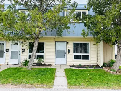 Condo Townhouse in Niagara Falls