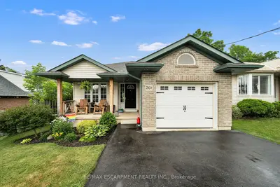 Detached in Haldimand