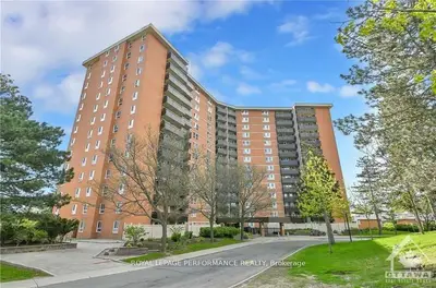 Condo Apartment in Beacon Hill North - South and Area