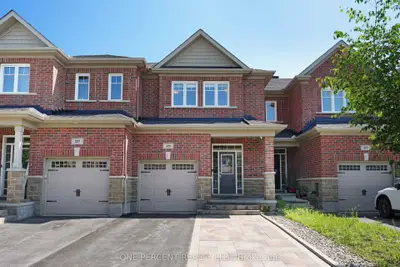 Att/Row/Townhouse in Kanata