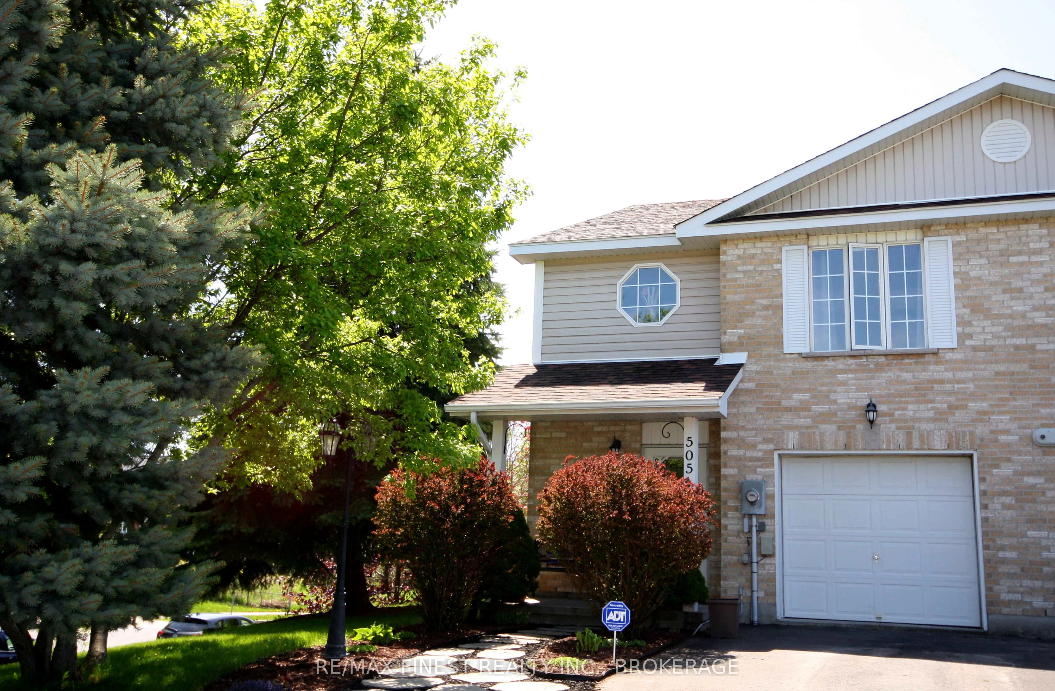 505 Farnham Court, Kingston, ON K7P 0L8