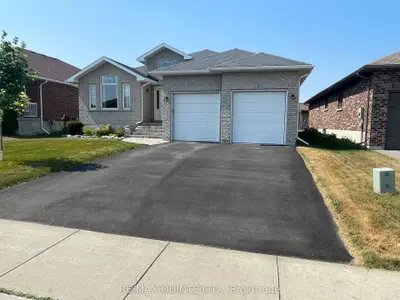 Detached in Quinte West