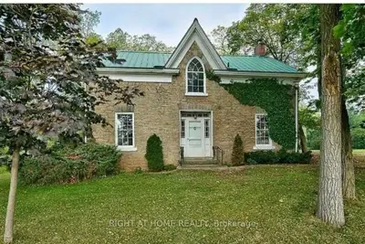 Detached in Hamilton