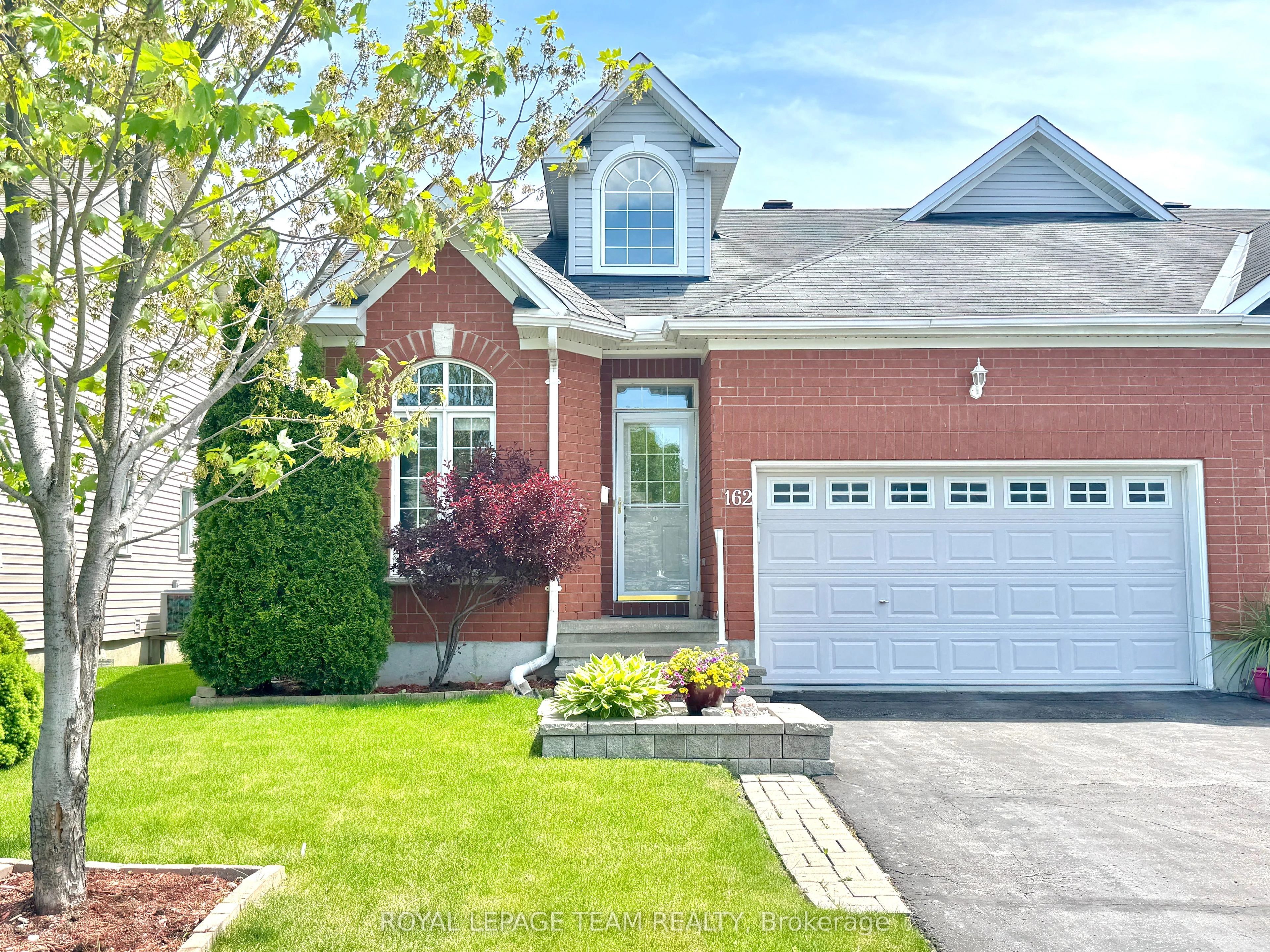 162 Hartsmere Drive, Stittsville - Munster - Richmond, On K2s 2h4