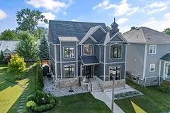 8 Lakebreeze Court, Fort Erie, ON L2A 6V9
