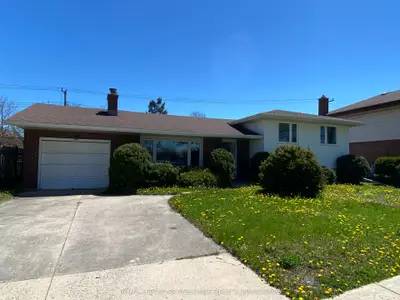Detached in Kingston