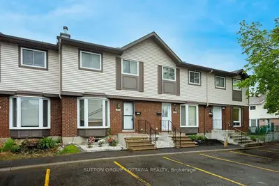 Condo Townhouse in Orleans - Convent Glen and Area
