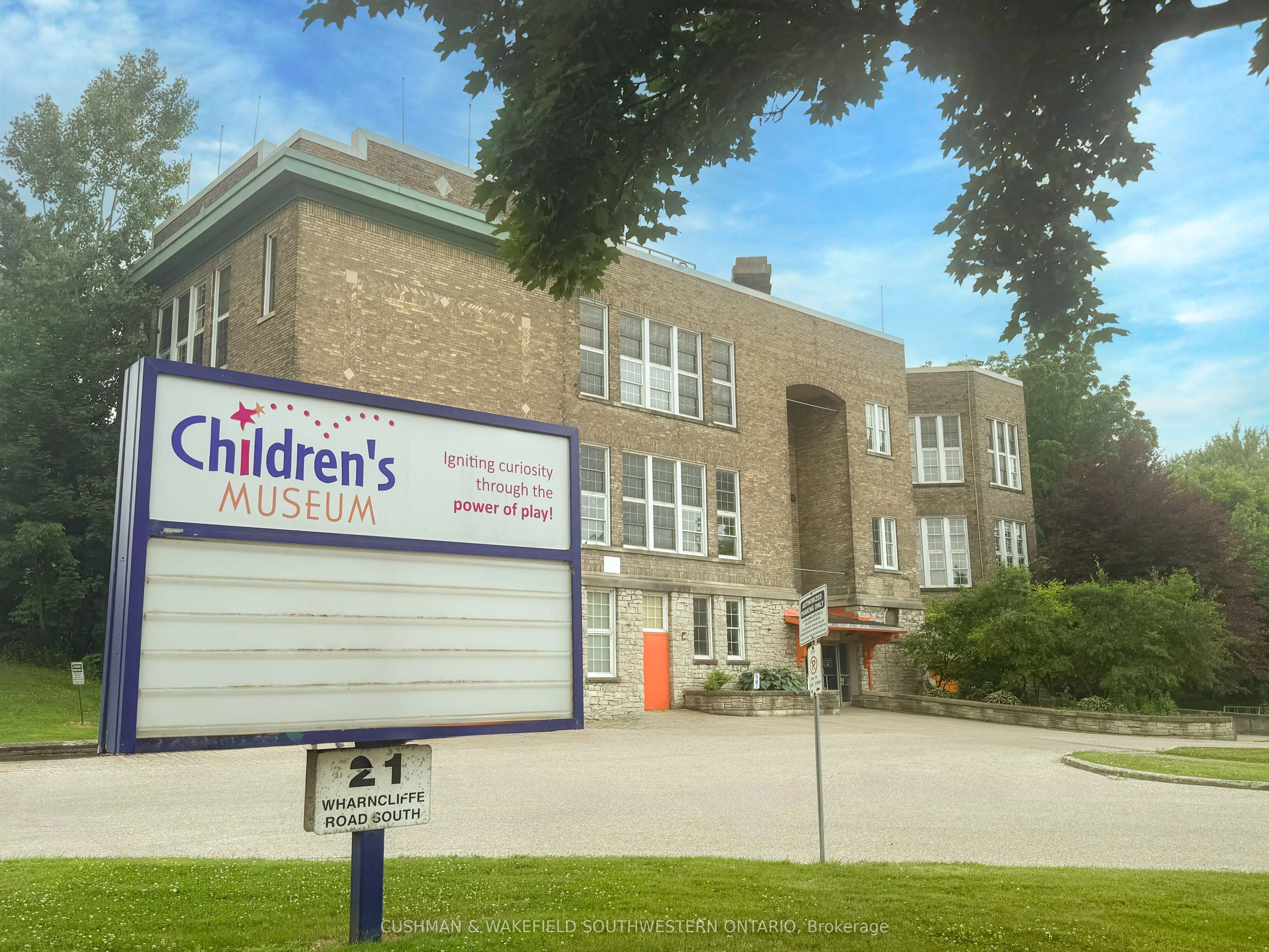 21 Wharncliffe Road S, London South, On N6j 4g5