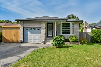 Detached in Hamilton