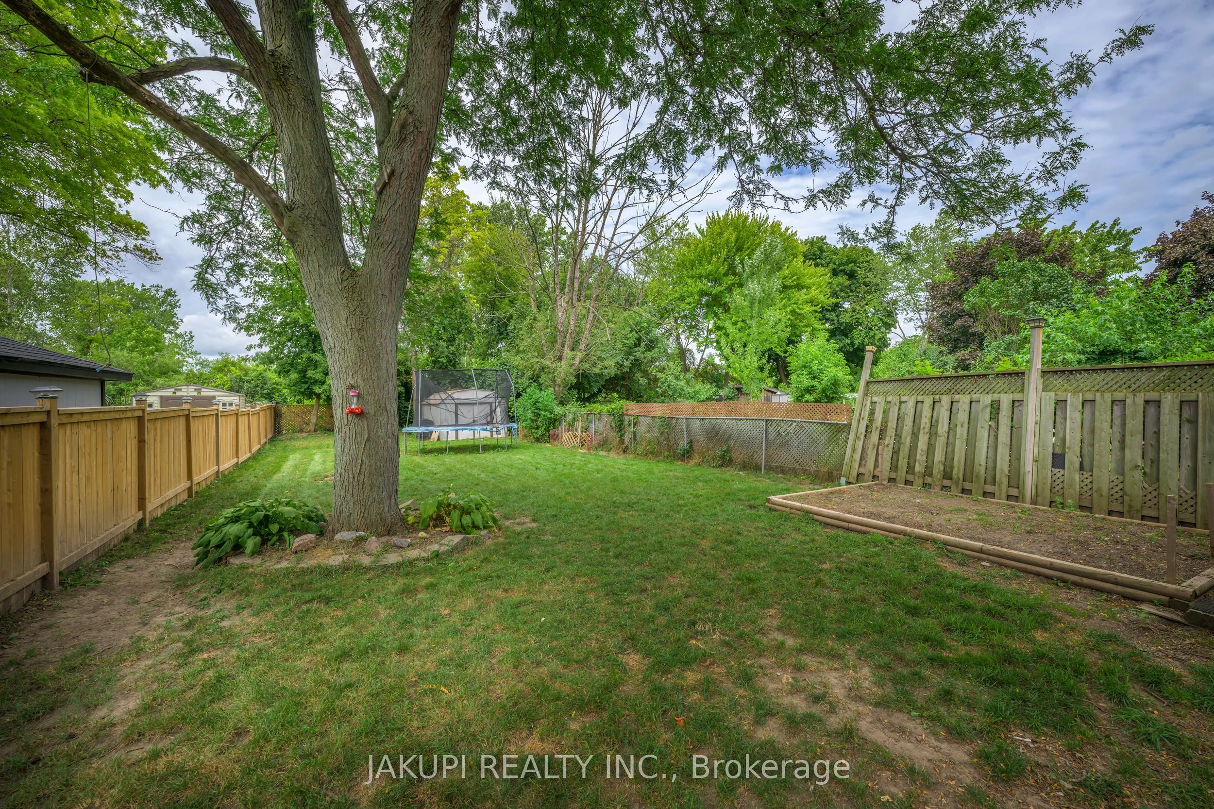 152 Culver Crescent, London East, ON N5V 3G7