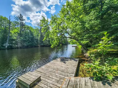 Detached in Bracebridge