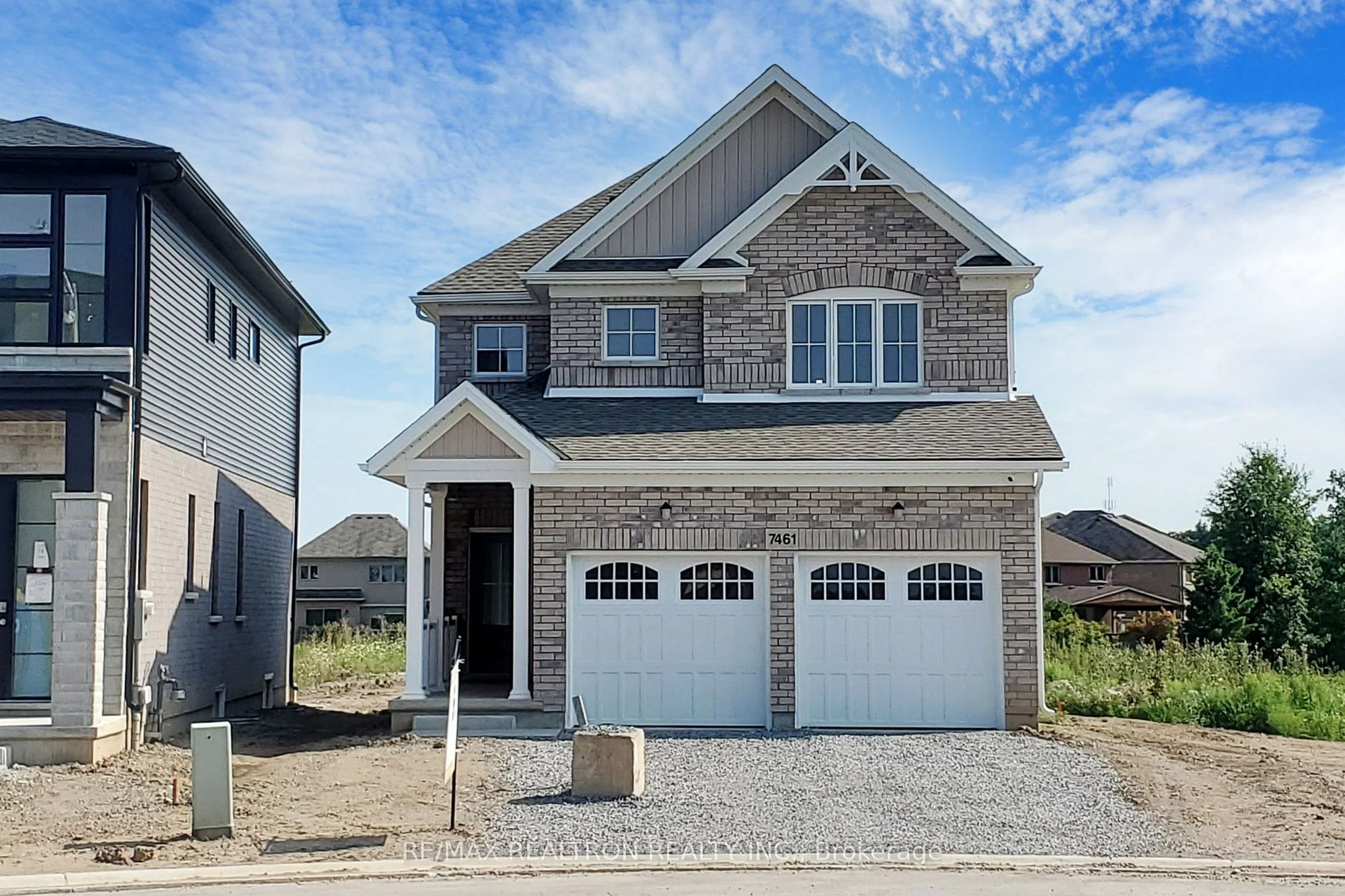7461 Majestic Trail, Niagara Falls, ON L2H 0K7
