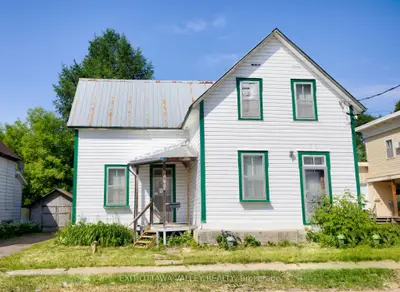 Detached in Pembroke