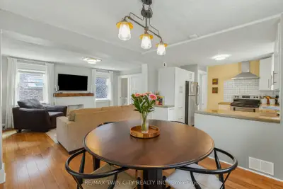 Detached in Waterloo