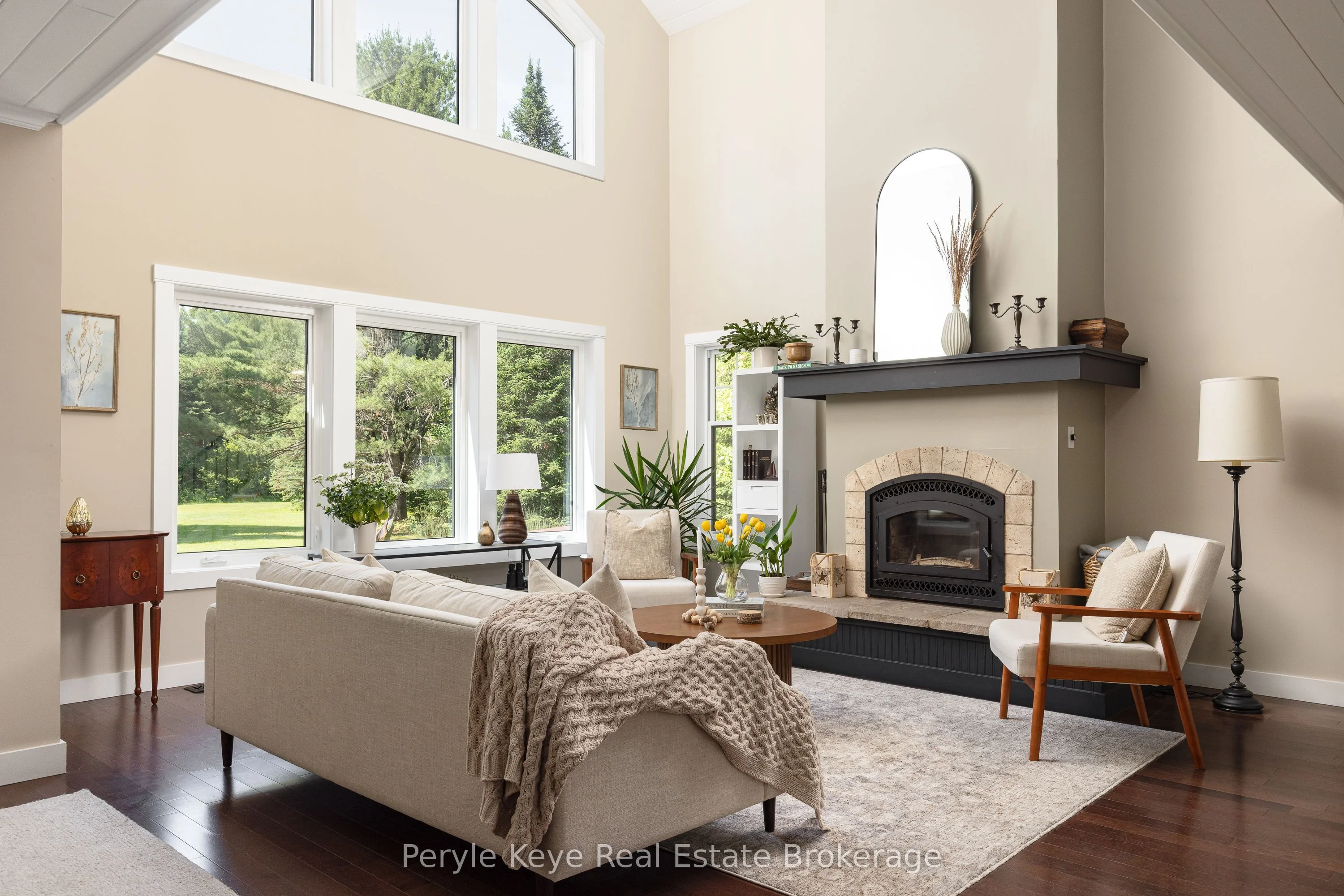 394 Clearwater Lake Road, Huntsville, ON P0B 1L0