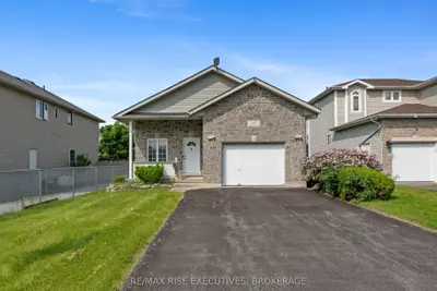 Detached in Loyalist