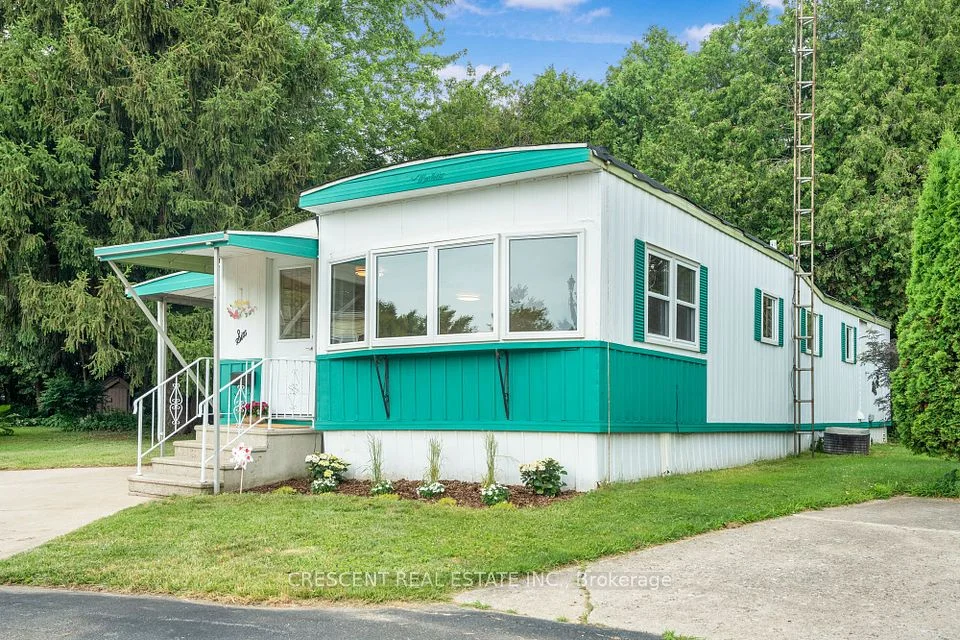 22220 Charing Cross Road 6, Chatham-Kent, ON N7M 5V8