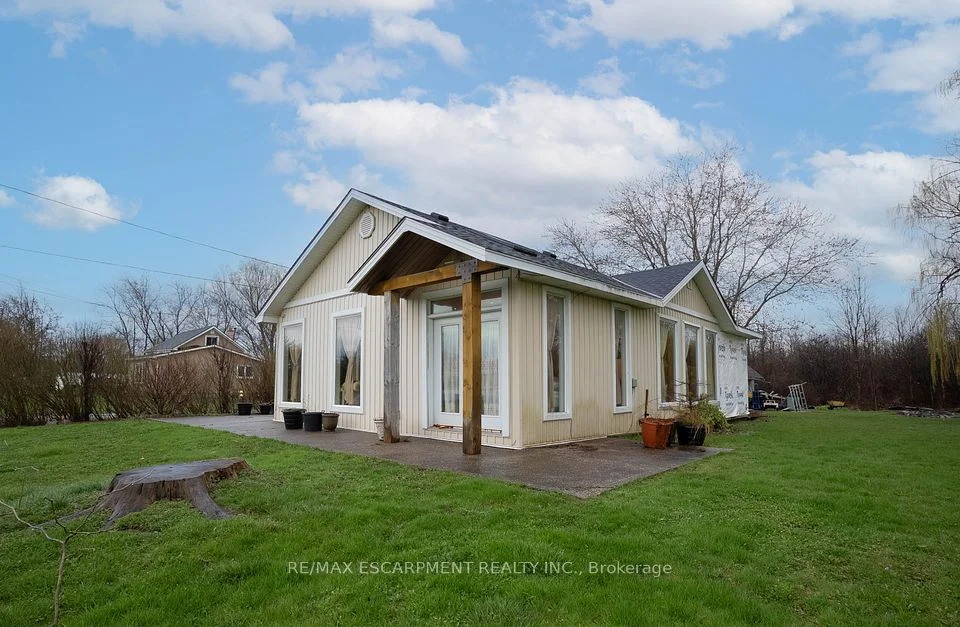 1093 Sunset Drive, Fort Erie, ON L2A 5M4