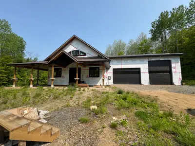 Detached in Hastings Highlands