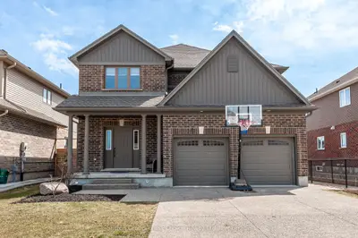 Detached in Stratford