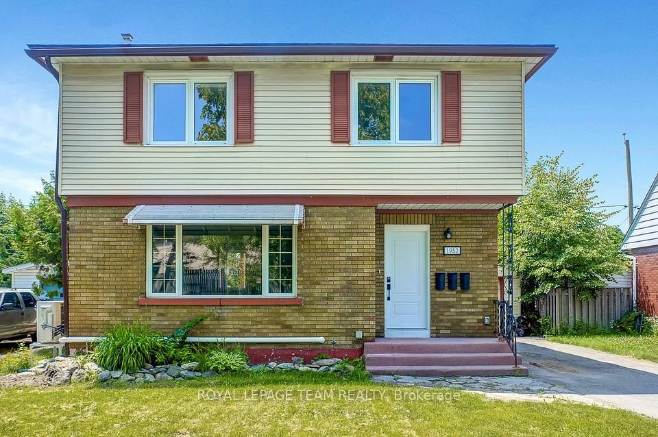 1952 Othello Avenue 3, Elmvale Acres and Area, ON K1G 2A4