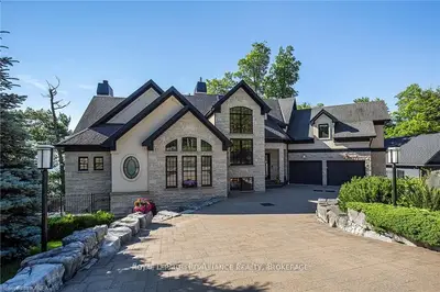 Detached in Kingston
