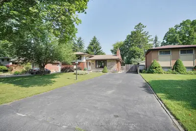 Detached in London South