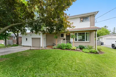 Detached in Kingston