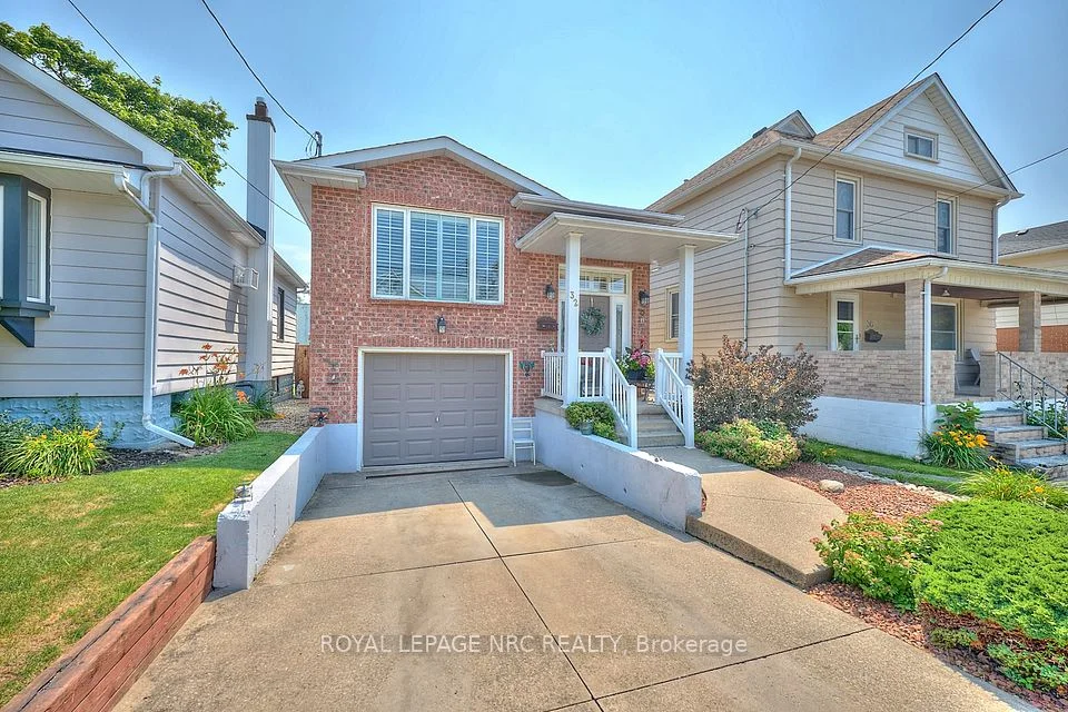 32 Wilton Avenue, Welland, ON L3C 1Z9