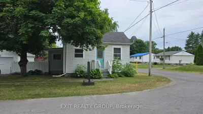 Detached in Quinte West
