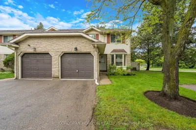 Condo Townhouse in Waterloo