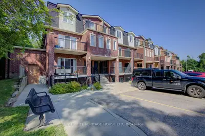 Condo Townhouse in Kitchener