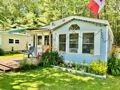 MobileTrailer in Gravenhurst