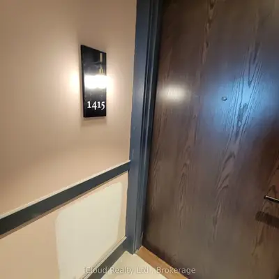 Condo Apartment in Hamilton