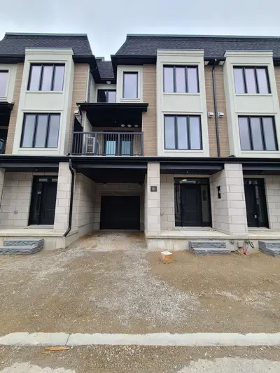 Att/Row/Townhouse in Cambridge