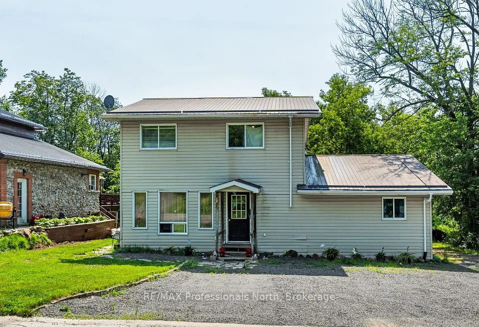 19 Henry Street, Huntsville, ON P1H 1V5