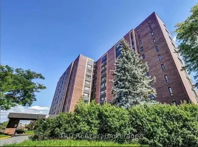 Condo Apartment in Cityview - Parkwoods Hills - Rideau Shore
