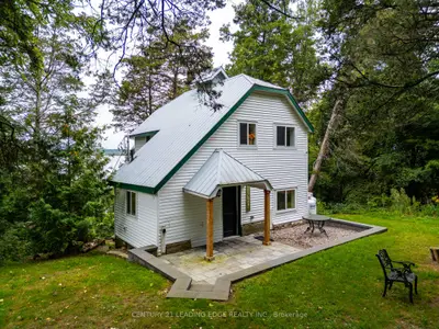 Detached in Greater Napanee