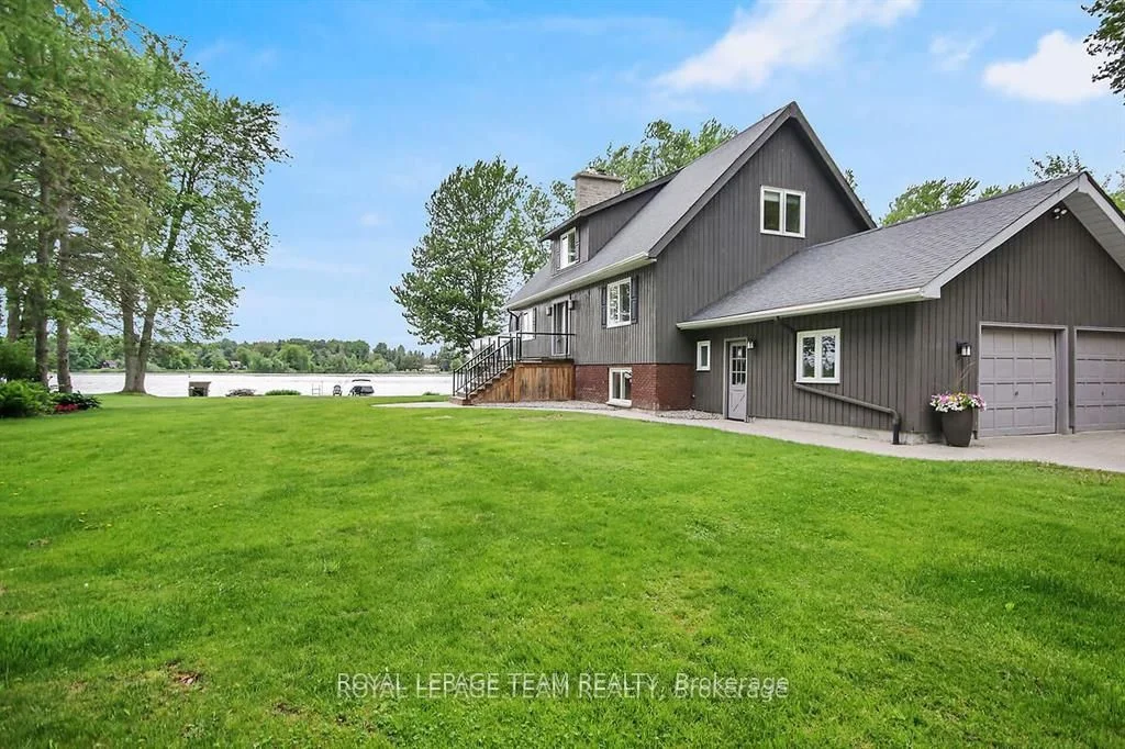 Detached in North Grenville