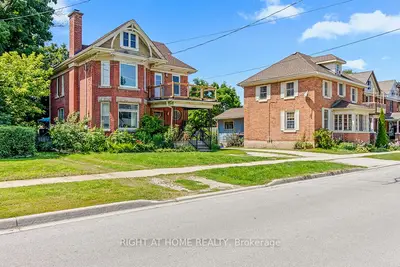 Duplex in Owen Sound