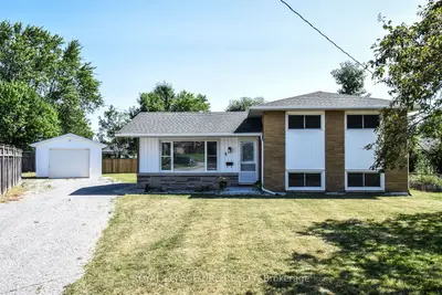 Detached in Fort Erie