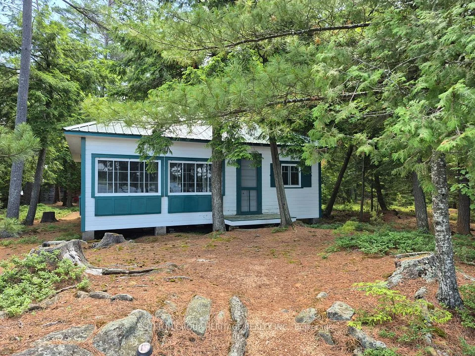 909 ASHBY LAKE WA Road, Addington Highlands, ON K0H 1L0
