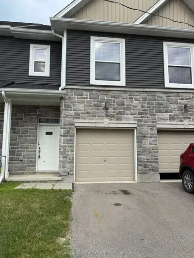 Condo Townhouse in Woodstock