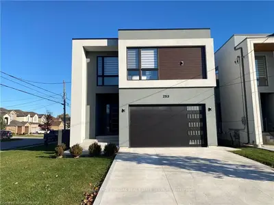 Detached in Hamilton